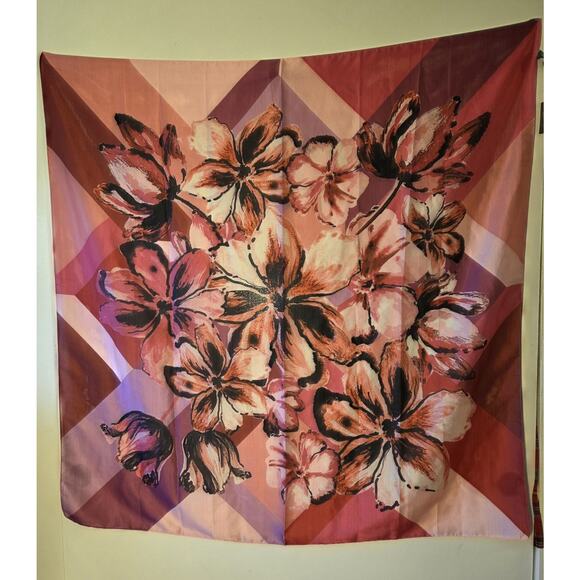New Vince Camuto Pink Floral Scarf 47" Square Romantic Feminine - Picture 6 of 8